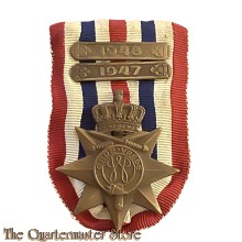 Het Ereteken voor Orde en Vrede met 2 gespen 1947/48