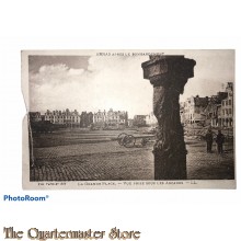 Postcard 1914-18 Arras apres le bombardement , La Grande Place, Vue prisesous les Arcades