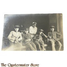 (Photo) Postkarte 1914 4 Soldaten mit Krankenschwester