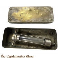 France - WW1 Seringue sterilisable de 10 cc on metal container