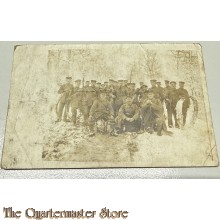 (Feld) Postkarte/Studiophoto 1916 Gruppe Deutsche Soldaten mit Stacheldraht