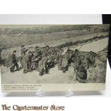 Postcard 1914 French soldiers behind barricade