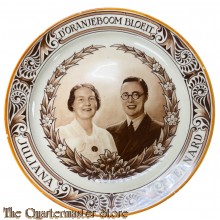 Keramieken Wandbord  Oranjeboom bloeit Juliana Bernhard