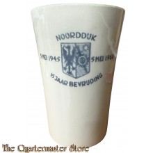 Keramieken beker Noorddijk 15 jaar bevrijding 