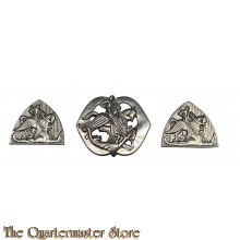 Baret embleem met schouderemblemen Cavalerie (open staart)