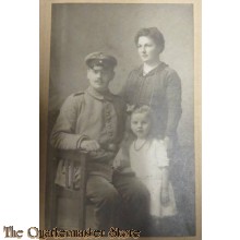 Foto familie portret duits WO1 met platte pet