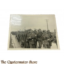 Foto Marschierende Soldaten 1943