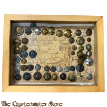 France - framed WW1 metal military buttons 