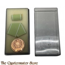 DDR - Medaille für ausgezeichnete Leistungen in den bewaffneten Organen (boxed)