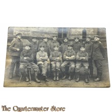 (Feld)postkarte 1918 13 Deutsche Soldaten teils sitzend 