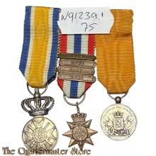 Miniatuur Orde oranje nassau, Ereteken voor Orde en Vrede 4 gespen 1946/47/48/49 en trouwe dienst medaille