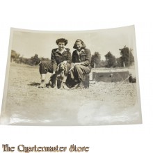 US Army WW 2 Photo 2 WAC soldiers 