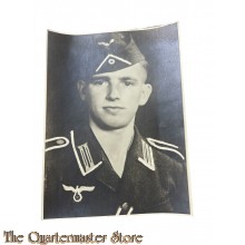 Large Studio Photo 1941 Deutscher Soldat mit Schiffchen 