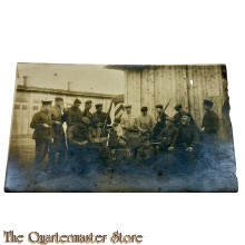 (Feld) Postkarte 1916 Soldaten mit Waffen und Gasmasake