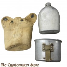 Cover M1910 with canteen and cup  (Veldfles met mok en hoes M1910)