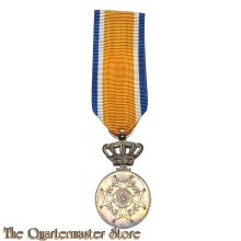  Eremedaille in zilver, verbonden aan de Orde van Oranje Nassau