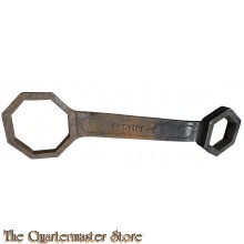 Old hubcap wrench for heavy vehicles 