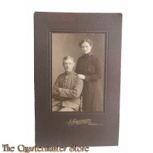 StudioPhoto 1914  Deutscher Soldat mit Frau 