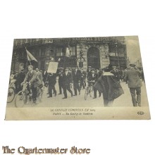 France - Postcard 1914 Le conflit Europeen en 1914 Paris- Un Cortege de Mobilses