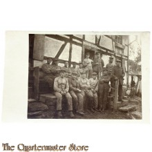 (Feld) Postkarte/Studiophoto 1914 14 Deutsche Soldaten teils rauchend