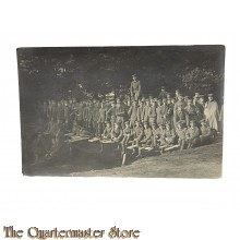 Postkarte 1914-18 Deutscher Soldaten auf eine Holz Brucke