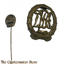 Deutsches Reichsabzeichen für Leibesübungen in Bronze with pin pre 1933 (DRL sports badge in bronze pre 1933)