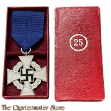Treuedienst Ehrenzeichen 25 Jahre in dose  (Boxed Twenty-five Years Faithful Service medal)
