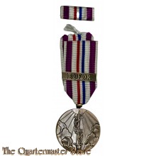De Herinneringsmedaille International Missies met gesp EUFOR en Baton 