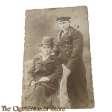 Postkarte 1914-1918 photo Marine Soldat mit Frau unterseeboots Halbflottille