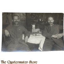Photo 1918 2 Deutsche Soldaten am Tisch