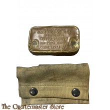 WWI US Army M1910 First aid pouch with tin   (M1910 verbandsblik met tas)