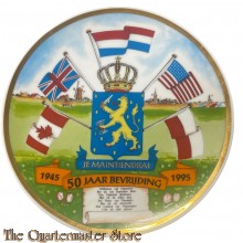 Aardewerk bevrijdings bord 1945-1995