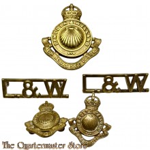 Cap badge, shoulder titles and collar badges Lincoln & Welland Regiment, 4th Canadian Armoured Division