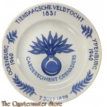 Aardewerk wandbord garderegiment Grenadiers 1940