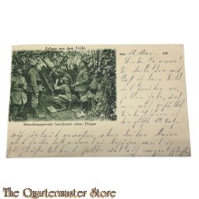 (Feld) Postkarte/Studiophoto 1917 Deutsche Soldaten , einer feuert mit MG auf Flugzeuge