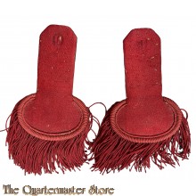 France - Pair of well-matriculated infantry troop epaulets in madder wool. 3rd Republic period (France - paire depaulettes de troupe de l infanterie)