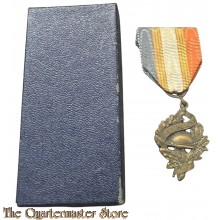 France - Military medal, military badge, U.N.C. decoration for National Union of Combatants boxed