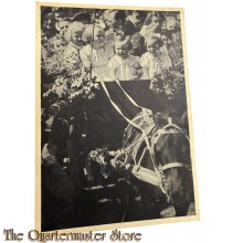 Ansicht Onze prinsesjes met de ponywagen Baarn 1945