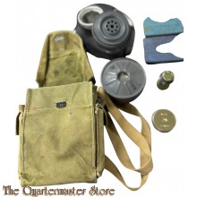 Canada - Gasmask with bag Light Service   (Canadees Gasmasker met tas Light Service)