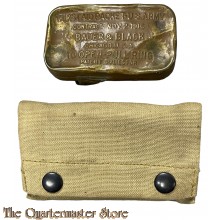WWI US Army M1910 First aid pouch with 1916 tin   (M1910 verbandsblik met tas)