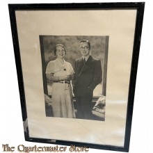 Statie portret HKH Wilhelmina en ZKH Bernhard 