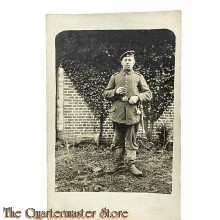 Postkarte / Studio photo 1915 Deutscher Soldat mit Seitengewehr 