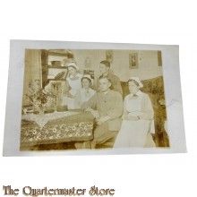 Postkarte/ Photo 1916 Deutsche Soldaten mit Schwestern im Hospital
