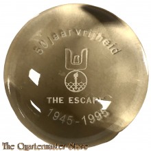 Tafel ornament/Briefverzwaarder 50 jaar vrijheid, the Escape 1945-1995