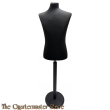 Etalegebuste man op houten voet 