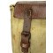 . eetketel in foedraal, onberedenen, canvas en bruin leer, oud model