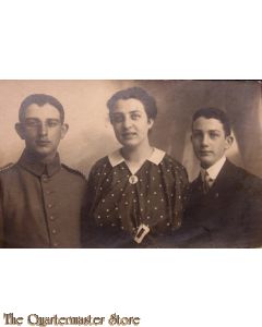 Photo Studioportret NCO with siblings 1914