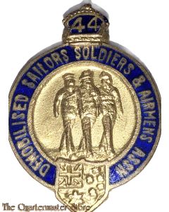 Badge Demobilised Australian Servicemen and Women + clasp 1944