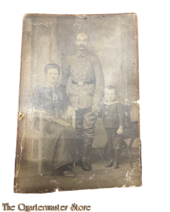 Large Studio photo 1914-18 Soldat in uniform mit Frau und Kind