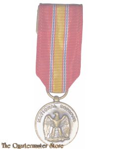 Miniatuur medaille National Defence Service (Miniature medal National Defence Service)
